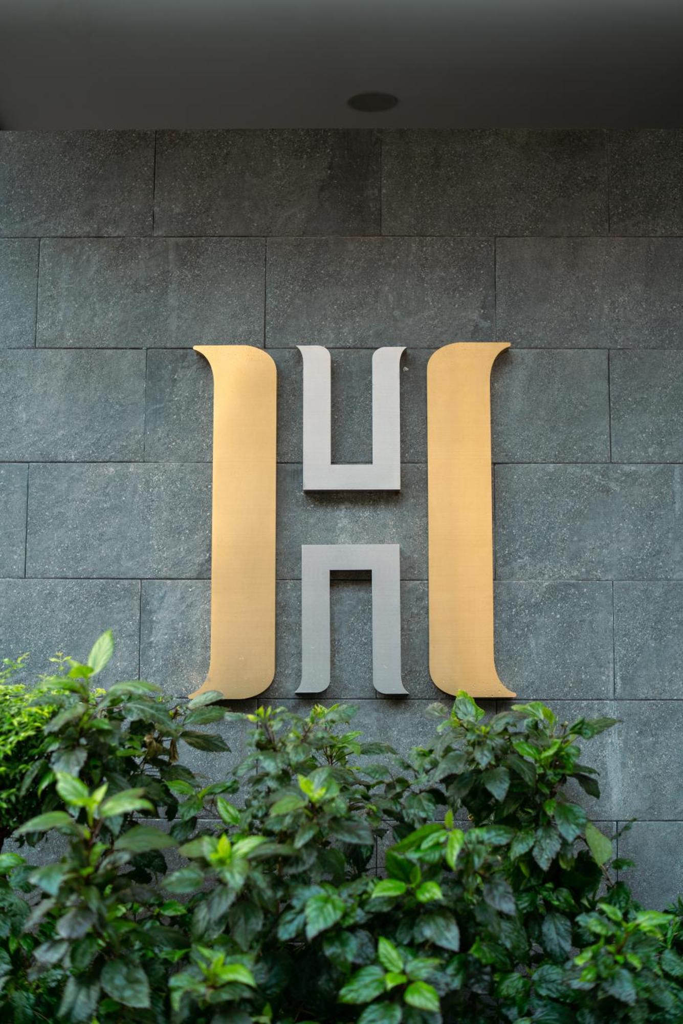 Hamptons Apartments Phnom Penh Exterior photo