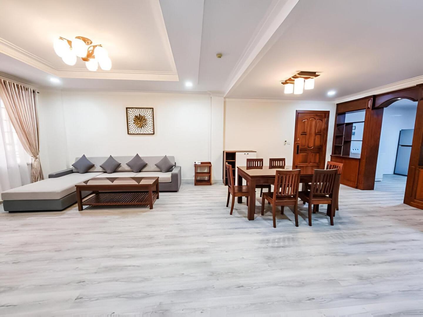 Hamptons Apartments Phnom Penh Exterior photo
