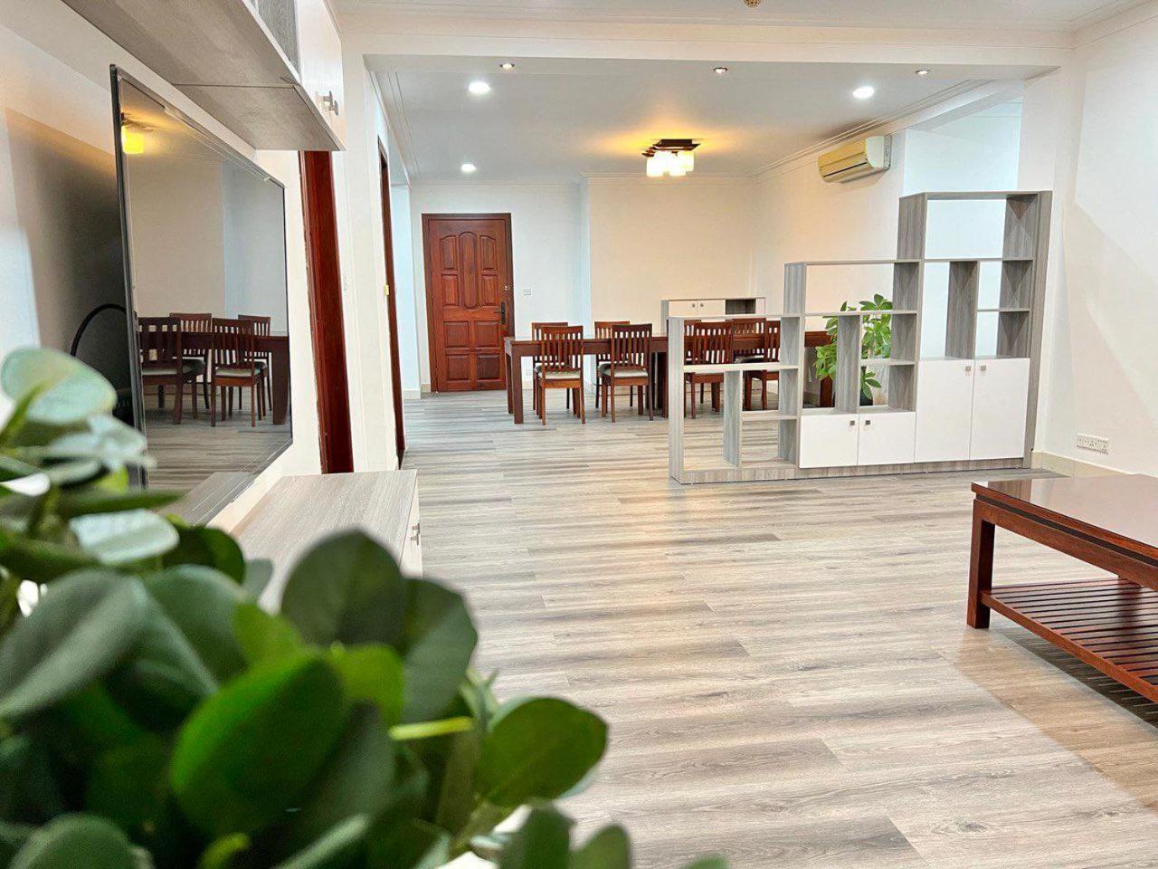 Hamptons Apartments Phnom Penh Exterior photo